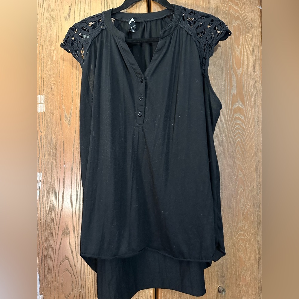 High Low Sleeveless Top